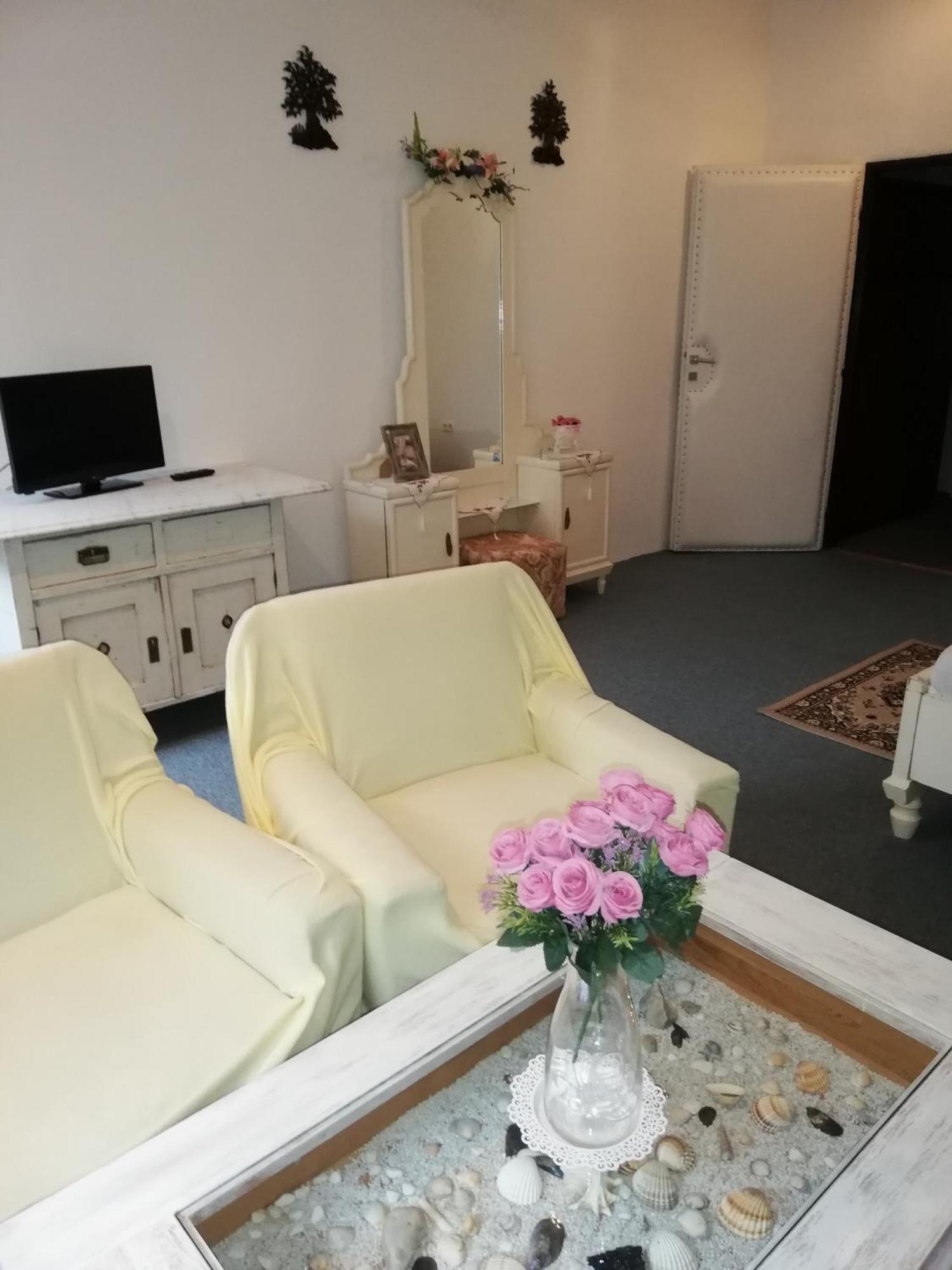 Hotel Kamenny Vrch Chomutov Quarto foto