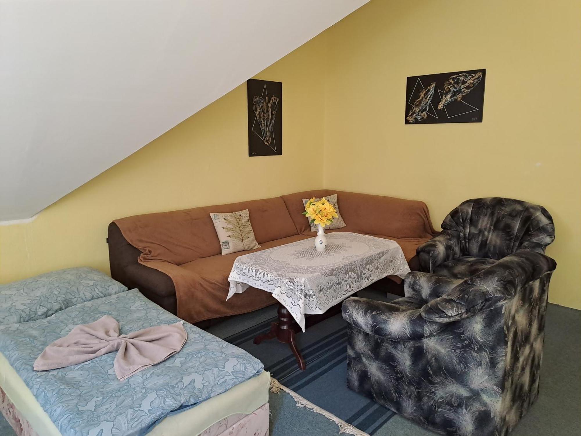 Hotel Kamenny Vrch Chomutov Quarto foto